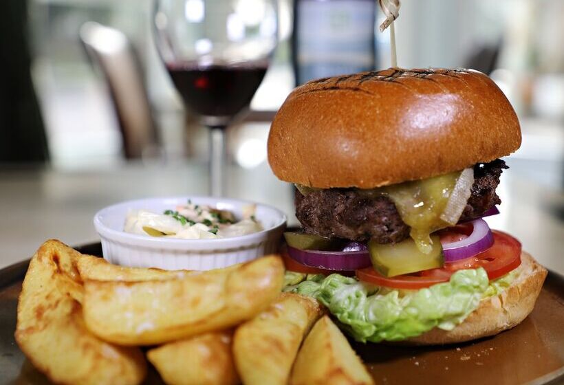 فندق Chiseldon House