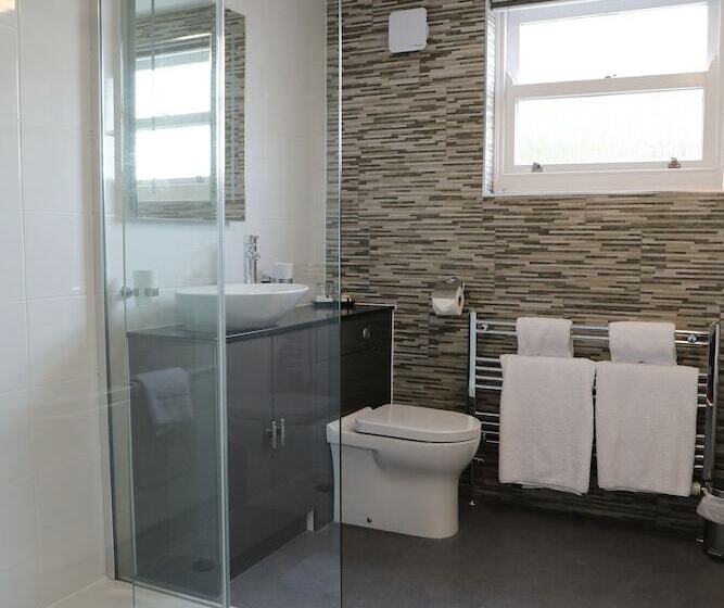 فندق Chiseldon House