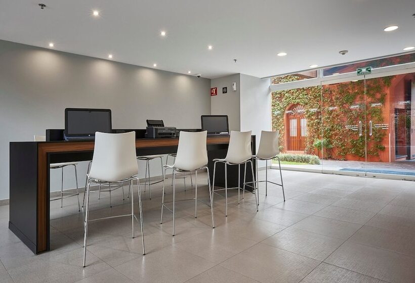 ホテル City Express By Marriott Puebla Centro