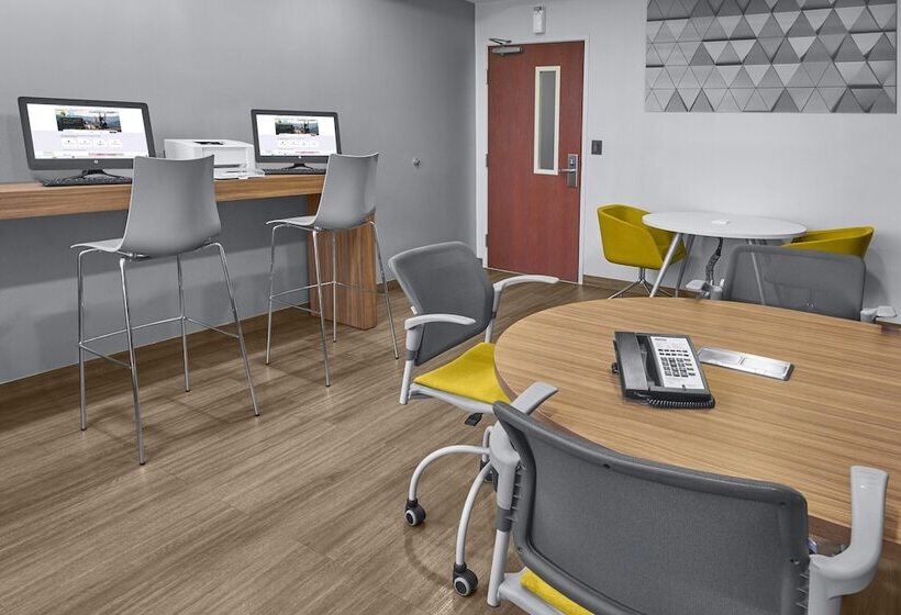 酒店 City Express By Marriott Ciudad Juárez