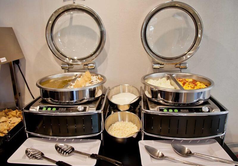 호텔 City Express By Marriott Leon