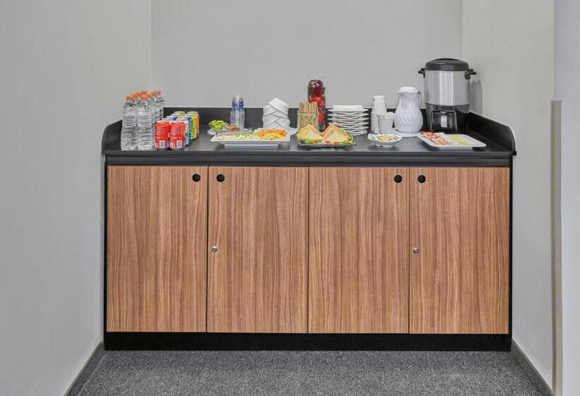 בית מלון כפרי City Express By Marriott Monterrey Santa Catarina