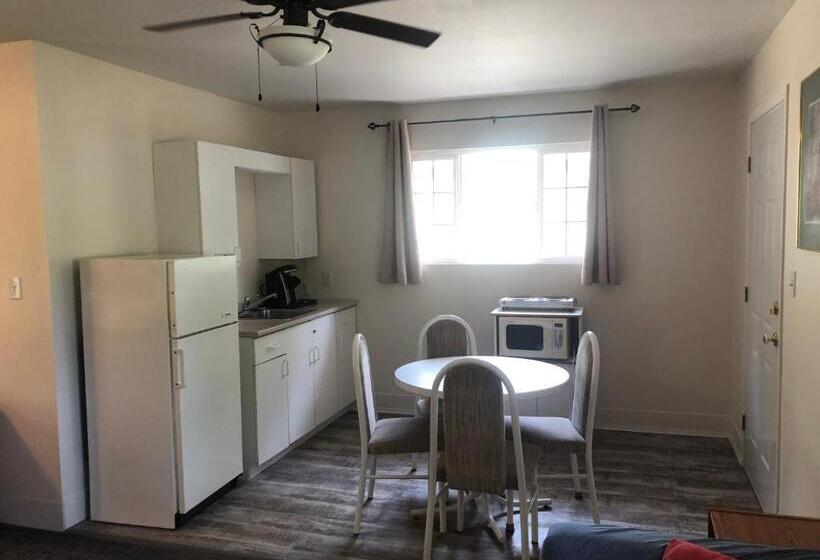 בית מלון כפרי Clearwater Valley Resort