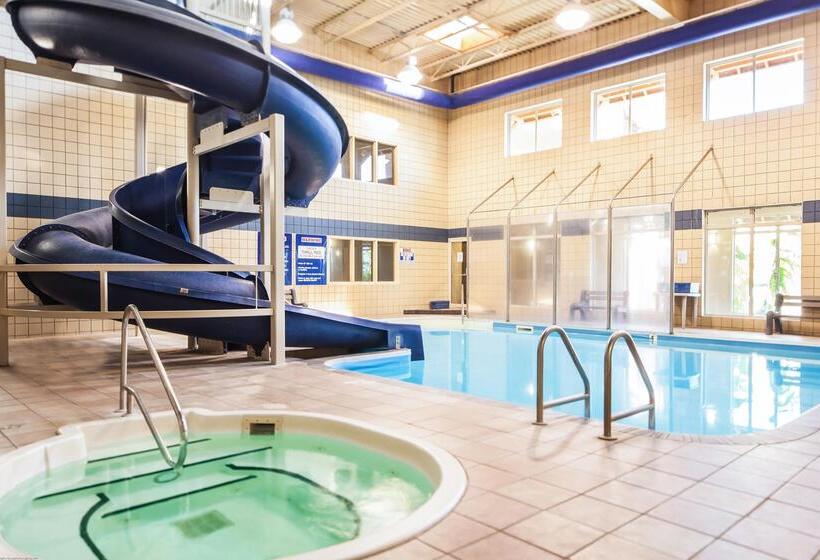 בית מלון כפרי Coast Osoyoos Beach