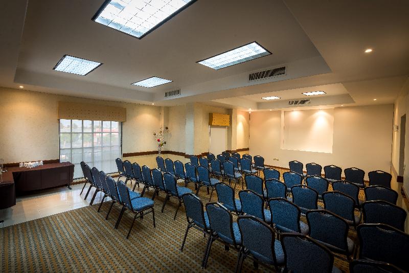 Отель Colonial Mexicali