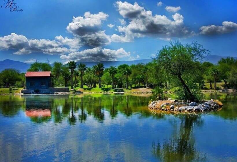 בית מלון כפרי Comfort Inn Monclova