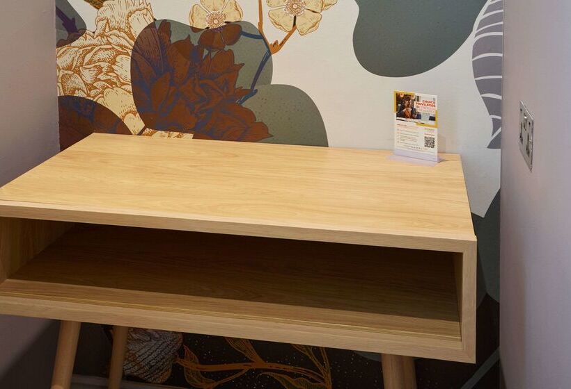 Отель Comfort Inn Victoria