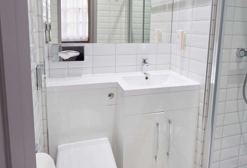 Отель Comfort Inn Victoria