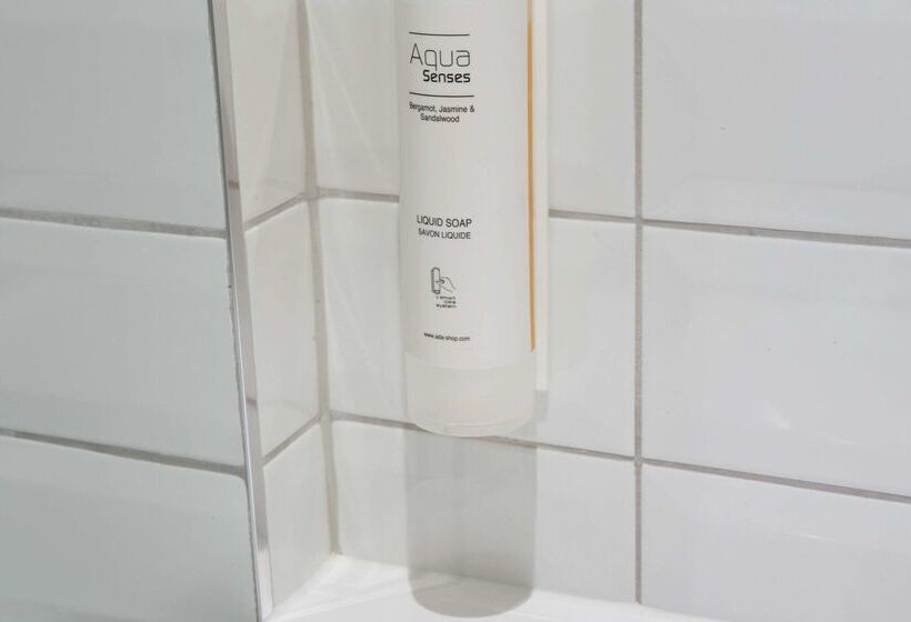 Отель Comfort Inn Victoria