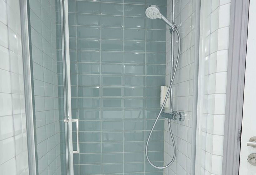 Отель Comfort Inn Victoria