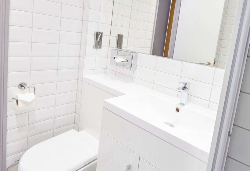 Отель Comfort Inn Victoria