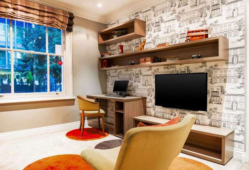 هتل Comfort Inn Victoria