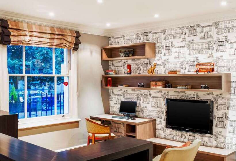 Отель Comfort Inn Victoria