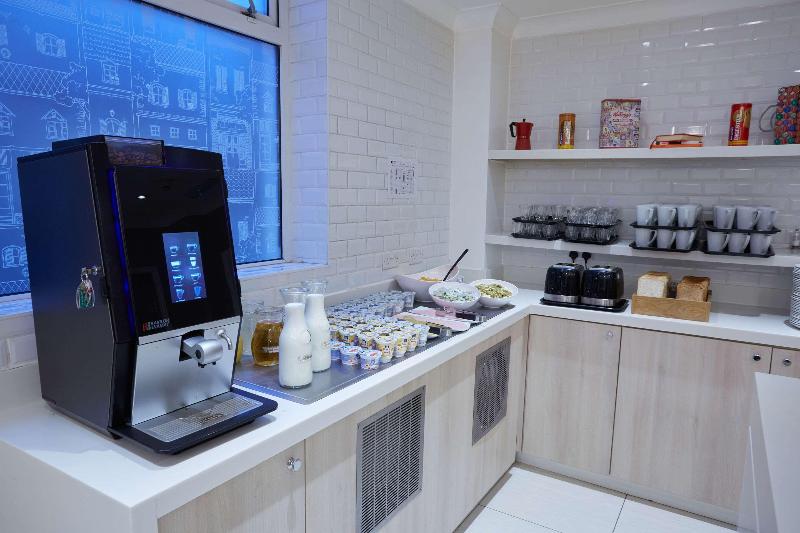 Отель Comfort Inn Victoria