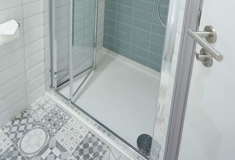 Отель Comfort Inn Victoria