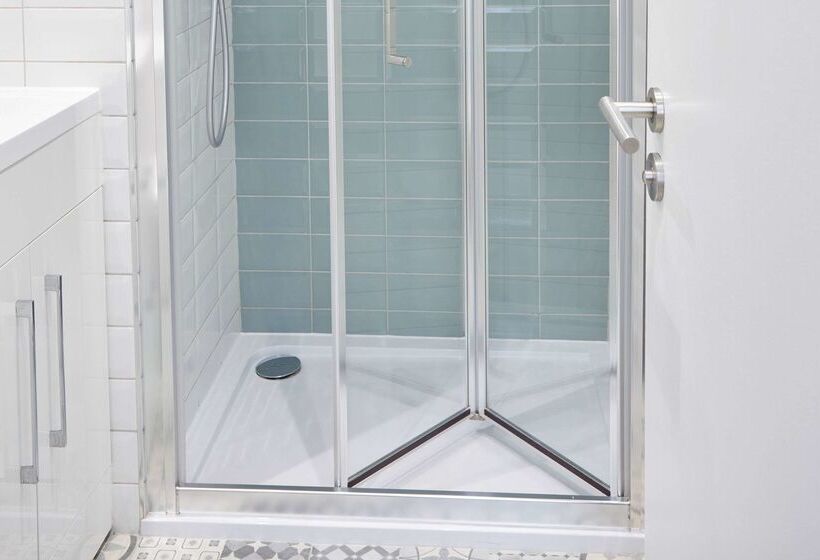 Отель Comfort Inn Victoria