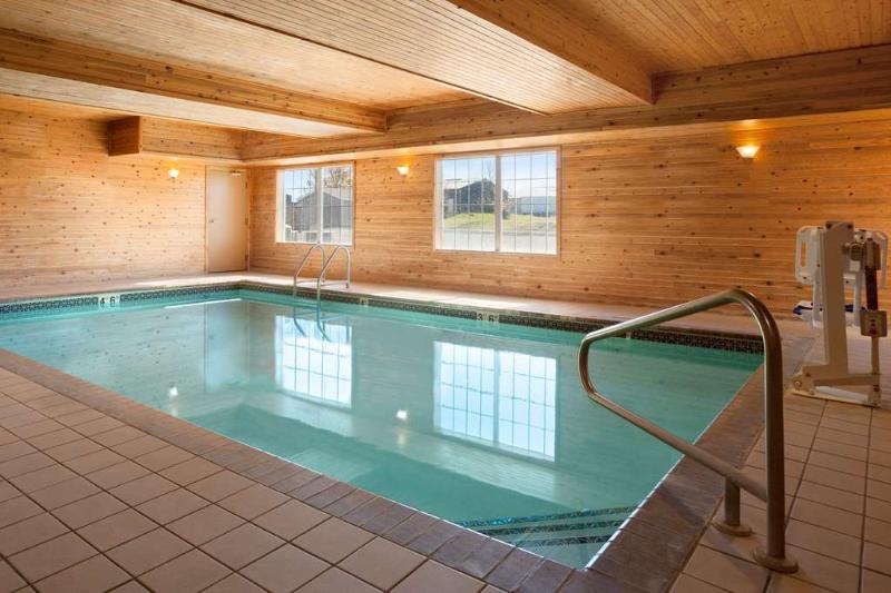 فندق Country Inn & Suites By Radisson, Albert Lea, Mn