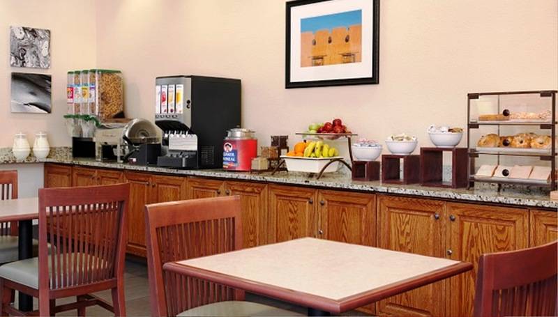 هتل Country Inn & Suites By Radisson, Tucson Airport, Az