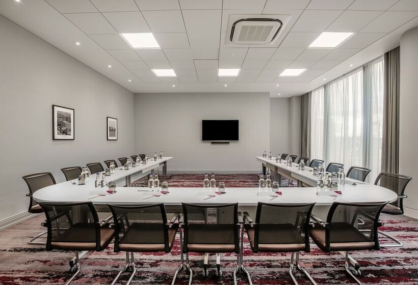 호텔 Crowne Plaza London   Docklands, An Ihg