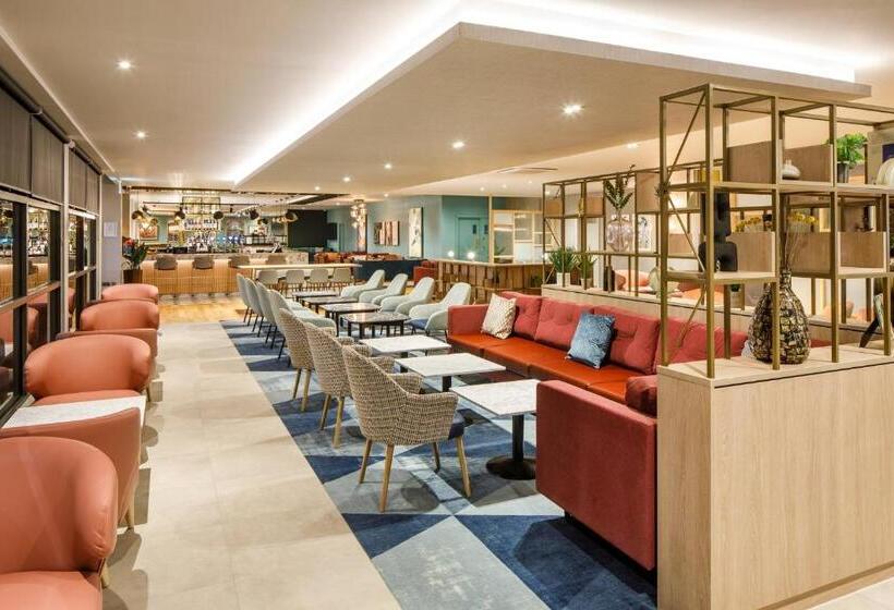 ホテル Crowne Plaza Manchester Airport, An Ihg