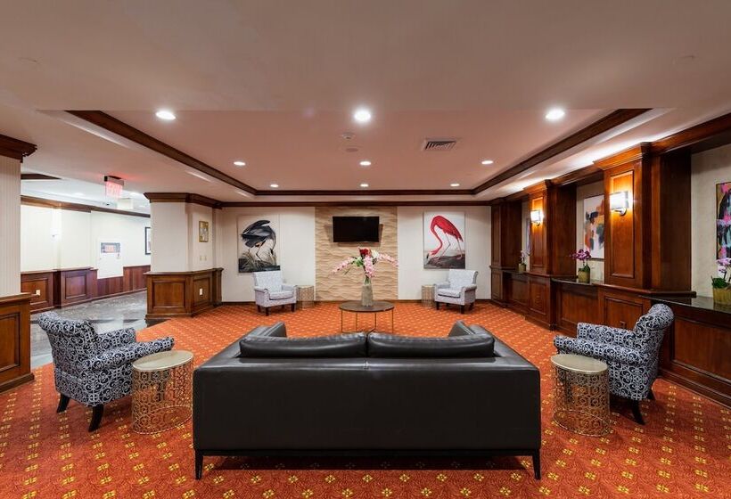 هتل Crowne Plaza Newark Airport, An Ihg