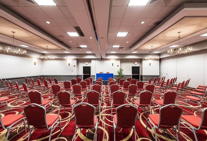 호텔 Crowne Plaza Newark Airport, An Ihg