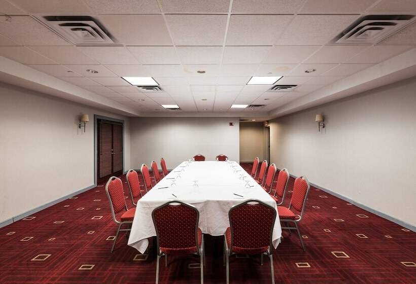 호텔 Crowne Plaza Newark Airport, An Ihg