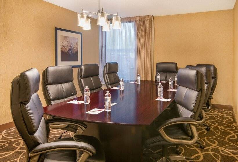 호텔 Crowne Plaza Newark Airport, An Ihg