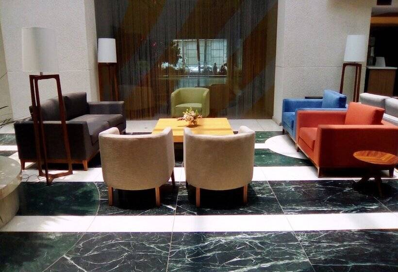 فندق Crowne Plaza Toluca   Lancaster, An Ihg