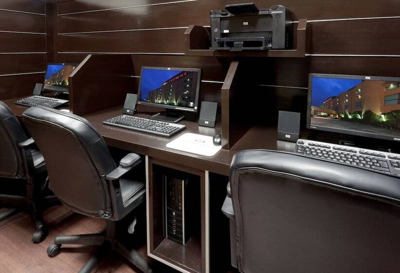 فندق Crowne Plaza Toluca   Lancaster, An Ihg