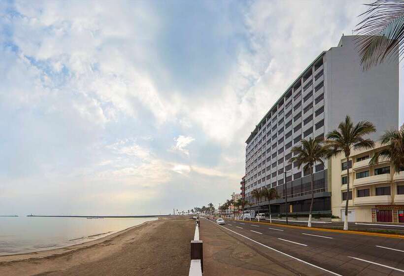 Doubletree By Hilton Hotel Veracruz
