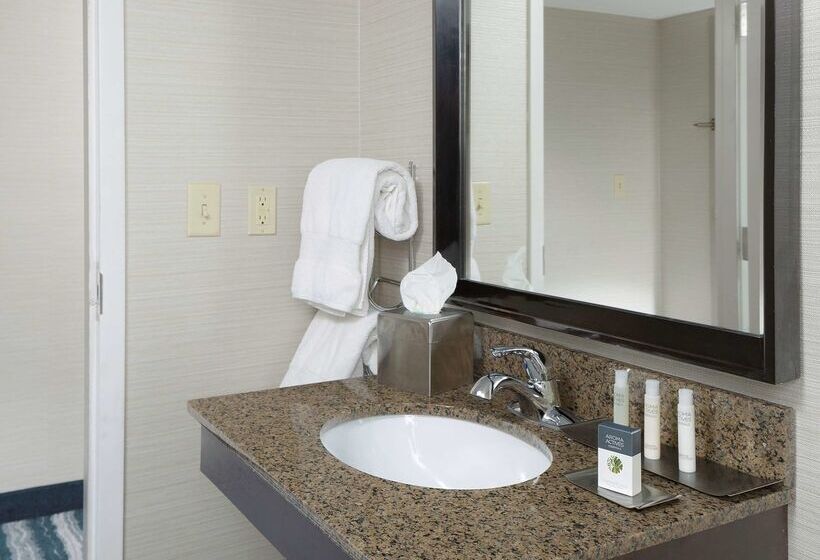 Doubletree By Hilton Hotel Wilmington