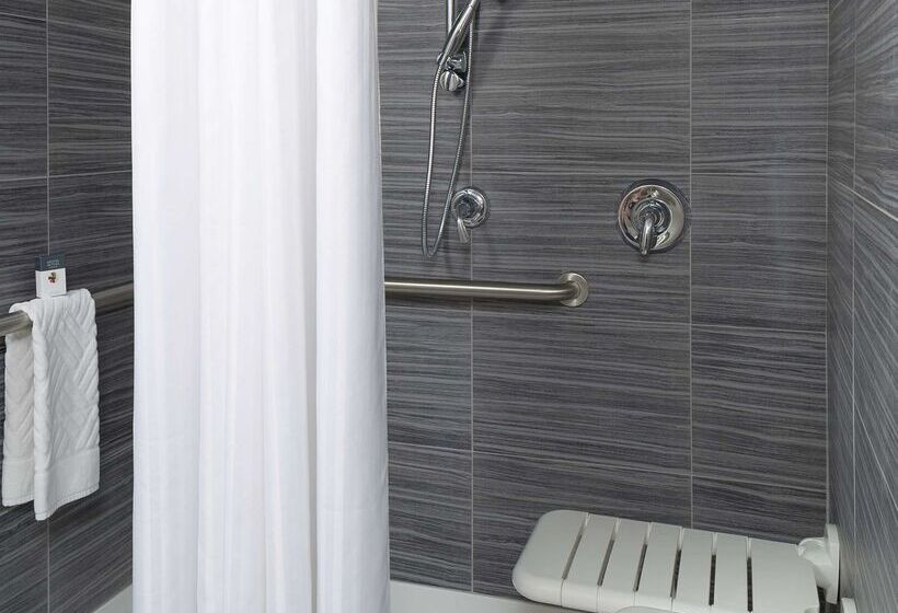 Doubletree By Hilton Hotel Wilmington