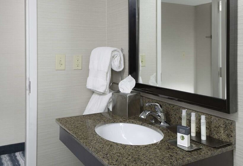 Doubletree By Hilton Hotel Wilmington