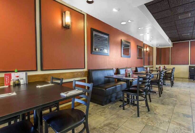 فندق Econo Lodge