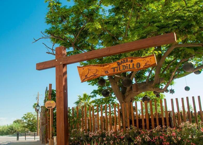 هتل El Encanto Inn & Suites