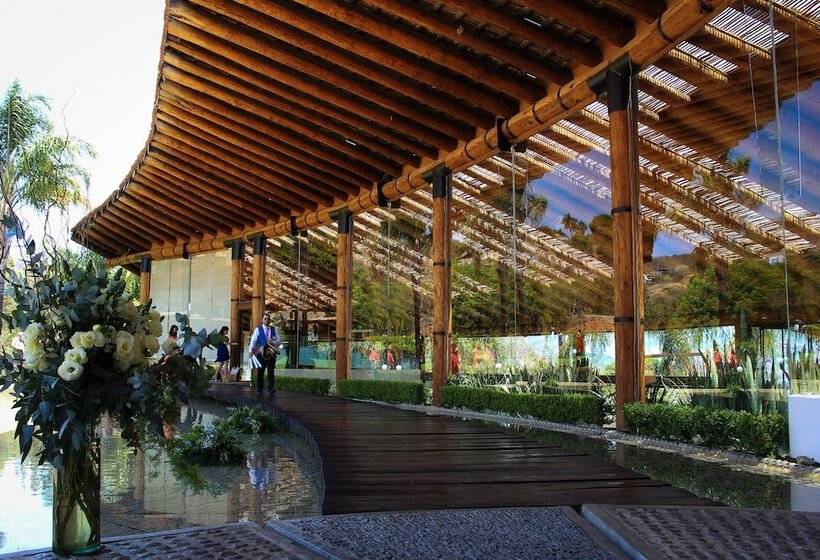 בית מלון כפרי El Santuario Resort & Spa