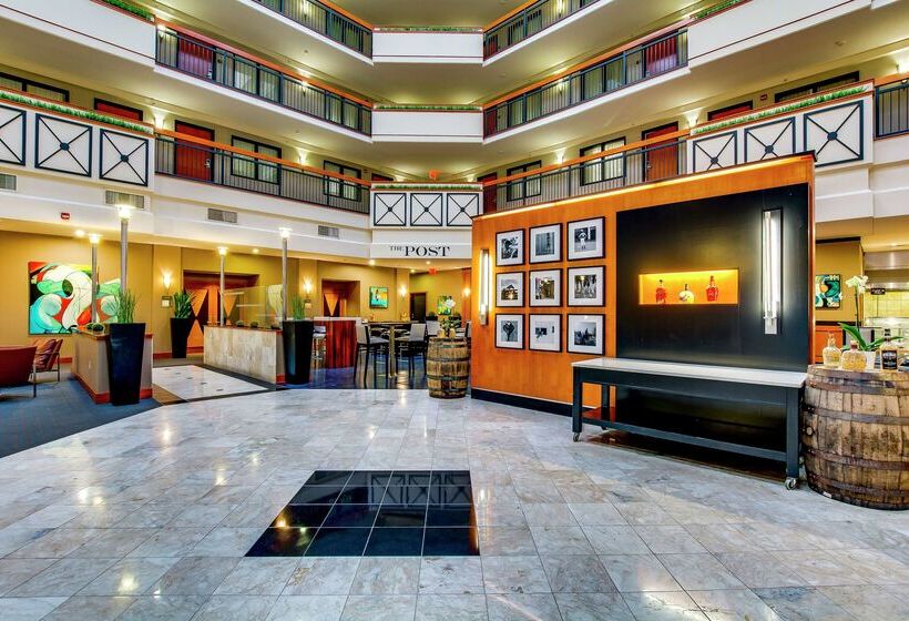 호텔 Embassy Suites Louisville East