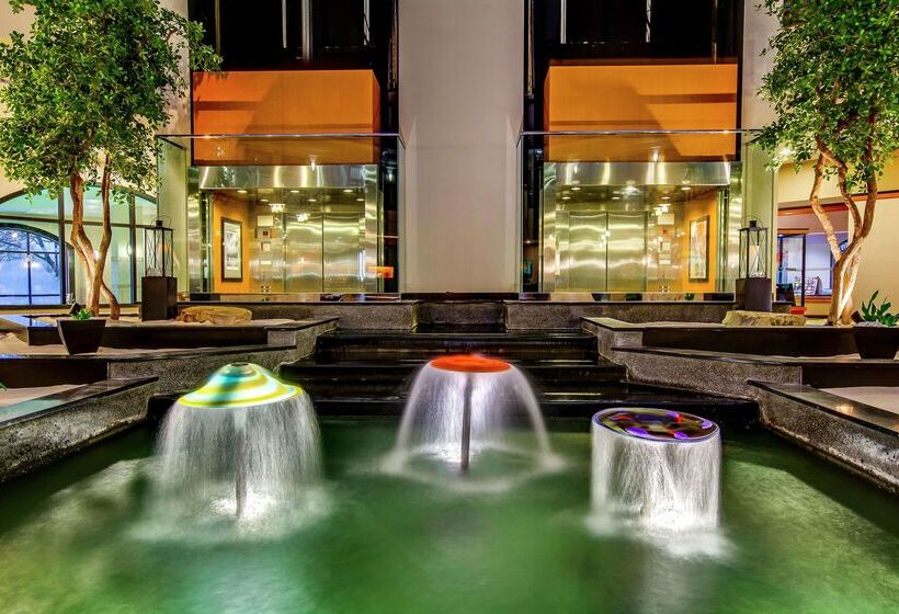 호텔 Embassy Suites Louisville East