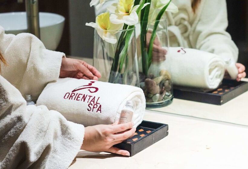 فندق Emporio Acapulco