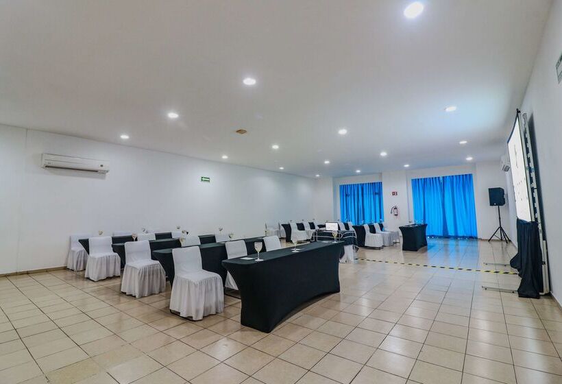 فندق Emporio Acapulco