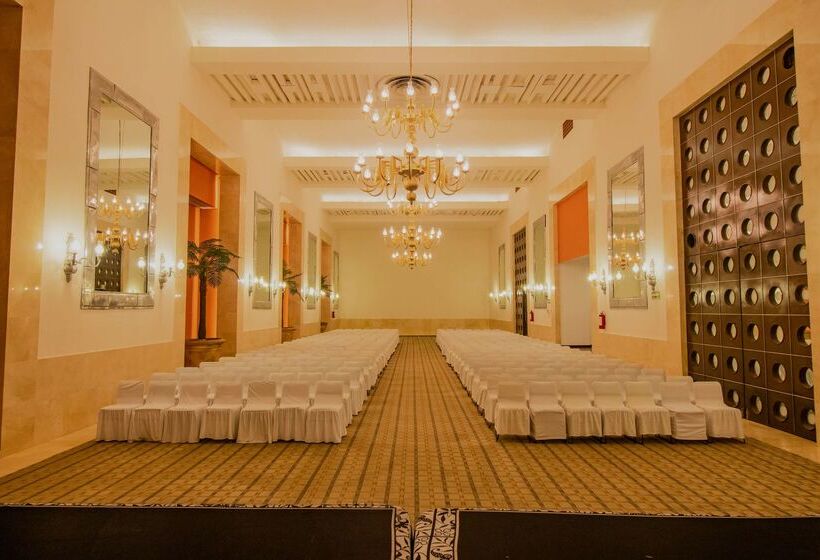 فندق Emporio Acapulco