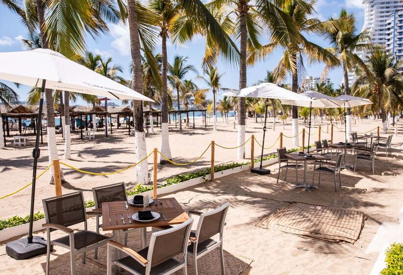 فندق Emporio Acapulco