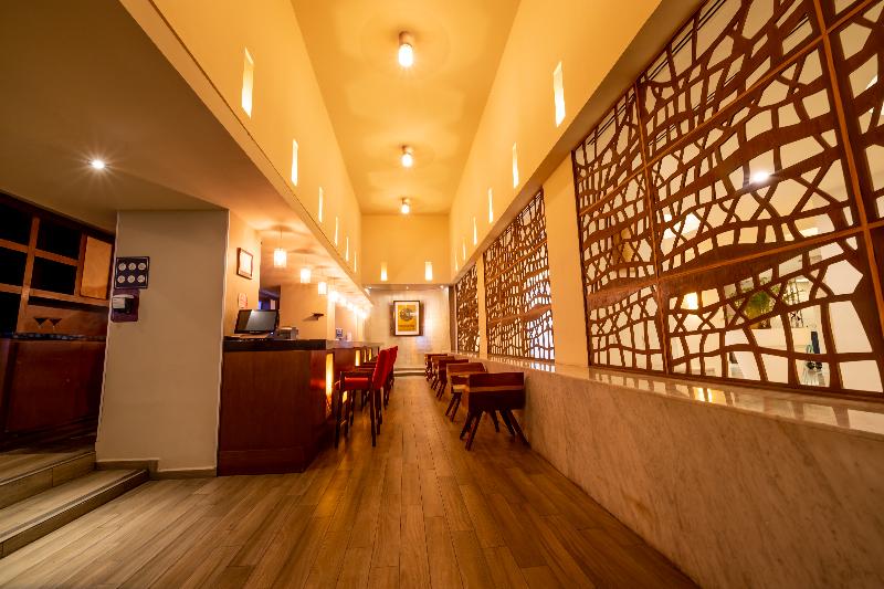 فندق Emporio Acapulco