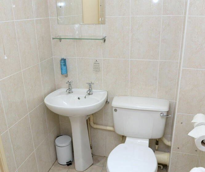 בית מלון כפרי Eynsham Hall