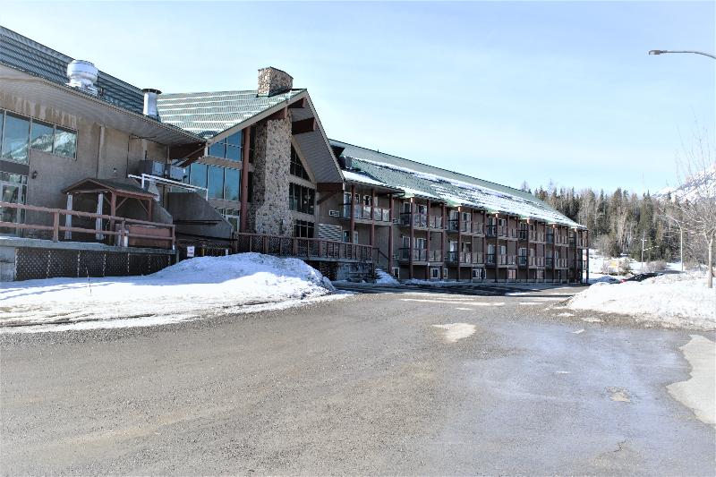 בית מלון כפרי Fernie Stanford Resort