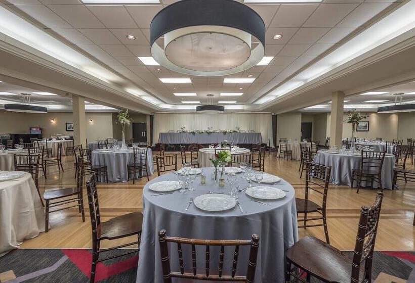 Szálloda Four Points By Sheraton Edmonton South