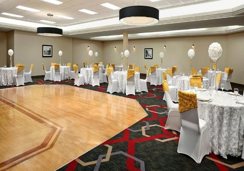 Szálloda Four Points By Sheraton Edmonton South