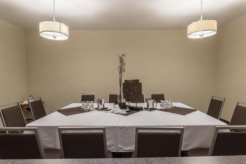 Szálloda Four Points By Sheraton Edmonton South