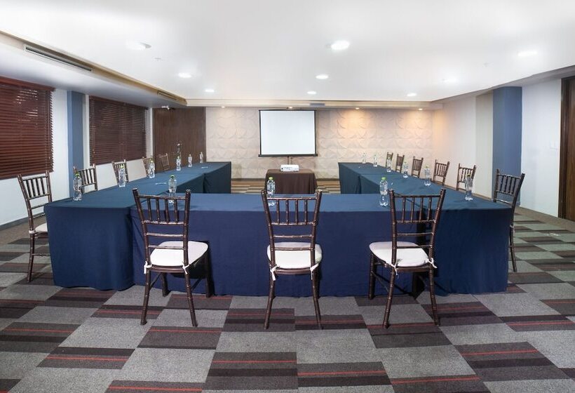 בית מלון כפרי Four Points By Sheraton Saltillo